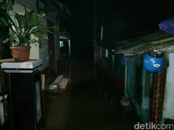 Warga Pejaten Timur Waspada Adanya Banjir Susulan