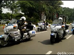 Gagahnya Para Voorijder Pengawal Rombongan Raja Salman