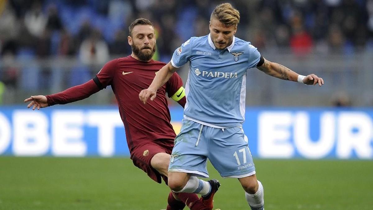 Liga Italia akhir pekan ini akan dipanaskan dengan laga derby antara AS Roma dan Lazio (Foto: Marco Rosi/Getty Images)