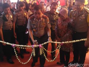 Bantu Polri, Risma Dipuji Kapolda Jatim Seperti Mega