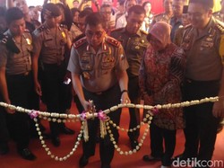 Bantu Polri, Risma Dipuji Kapolda Jatim Seperti Mega
