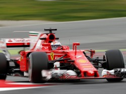 Ungguli Hamilton, Raikkonen Terbaik di Hari Kedua