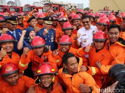 Wagub Djarot akan Tambah Armada Damkar Bronto Skylfit