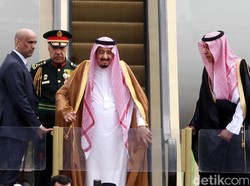 Pantai St Regis Nusa Dua Ditutup Pagar untuk Liburan Raja Salman