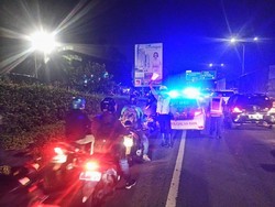 Banjir di Jalan Arteri TB Simatupang, Motor Masuk Tol JORR