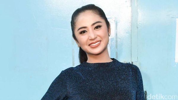 Dewi Persik Takut karena Orang Arab Gede-gede, Apanya?