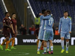 Lazio Tundukkan Roma 2-0