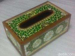 Olah Limbah Kaca Jadi Perabot, Pria Ini Raup Omzet Jutaan Rupiah