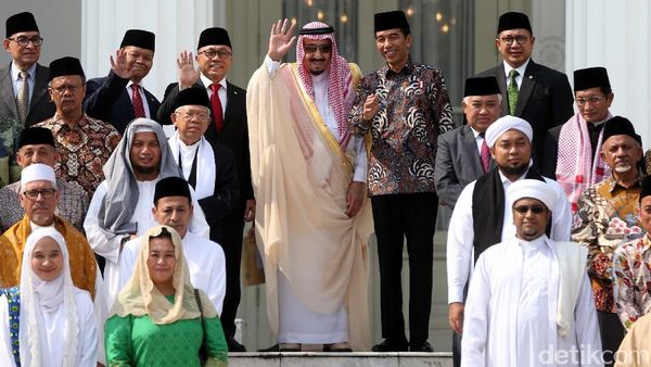 Raja Salman Bertemu Para Ulama