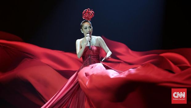 Penyanyi Indonesia Bunga Citra Lestari. (