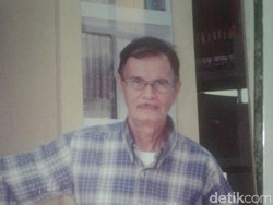 Kenangan Tak Terlupa Alwi Shahab Bersalaman dengan Raja Faisal