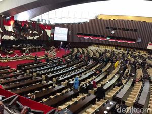 Tamu Mulai Penuhi Ruang Sidang DPR Jelang Pidato Raja Salman