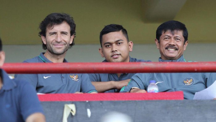 Kamus Mini BES  Pegangan Luis Milla dan Pemain di Timnas U-22