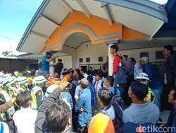 Gara-gara Kacamata, Pengosongan Aset oleh Daop 3 Cirebon Diwarnai Tawa