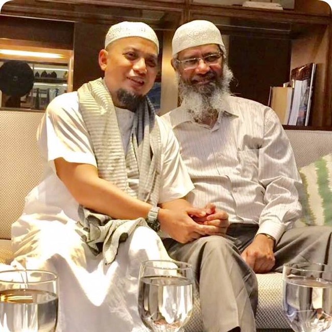 Ustaz Arifin Ilham Bertemu Ulama Kondang Zakir Naik