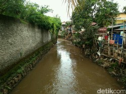 Ibu yang Hanyut di Kali Krukut Ditemukan Jasadnya di Benhil