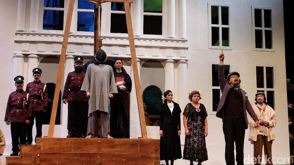 Sudah Nonton Opera Ikan Asin ?