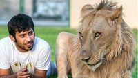 Potret Kemesraan Pria Arab dengan Singa Hingga Macan Tutul