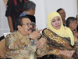 PD Gendong Khofifah, Pakde Karwo Pecah Kongsi dengan Gus Ipul? PD Gendong Khofifah, Pakde Karwo Pecah Kongsi dengan Gus Ipul?