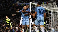 Pablo Zabaleta, Fernandinho, dan Sergio Aguero merayakan gol. Pool/Jason Cairnduff/Reuters/detikFoto.