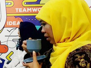 Suka Ngopi Sejak SMA, Mensos Khofifah Hindari Satu Merek Kopi Suka Ngopi Sejak SMA, Mensos Khofifah Hindari Satu Merek Kopi