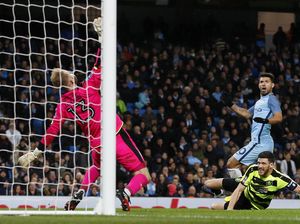 Libas Huddersfield, City ke Perempatfinal