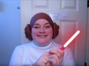 Tutorial Hijab Terinspirasi Gaya Putri Leia di Star Wars Tutorial Hijab Terinspirasi Gaya Putri Leia di Star Wars