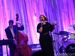 Penampilan Perdana Polly Gibbons di BNI Java Jazz Festival 2017