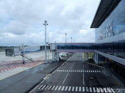 Jokowi Resmikan Terminal Baru Bandara Depati Amir