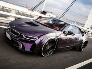 BMW i8 Ala FIlm The Dark Knight