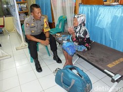Nenek Asal Jateng Ini Terlunta-lunta di Aceh, Diselamatkan Polisi