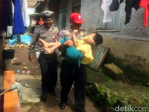 Aksi Sosial Polres Cianjur Bantu Bocah 9 Tahun yang Lumpuh