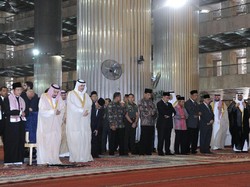 Cerita Raja Faisal Salat Jumat di Masjid Al-Azhar 47 Tahun Lalu