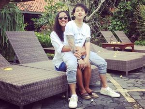 Aming Cinta Pertama yang Tak Mudah Dilupakan Evelyn