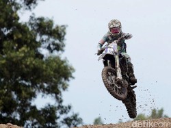 Faktor Dana, Masalah Klasik Crosser Lokal