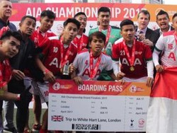 Bambang Pamungkas dan Firman Utina Bawa Tim AIA Indonesia Melaju ke White Hart Lane