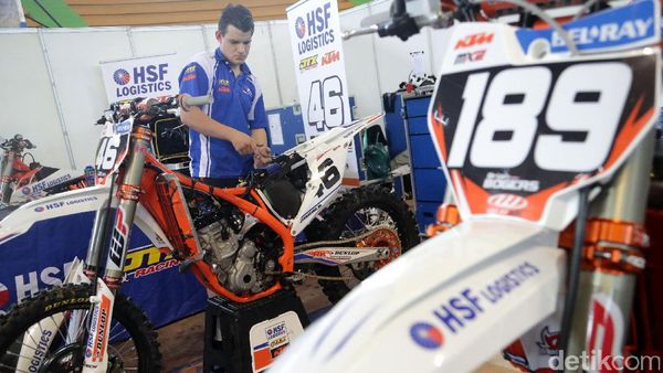 Melihat Lebih Dekat Paddock MXGP