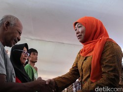 Mensos Berikan Bantuan PKH Bagi Korban Banjir Bandang Garut