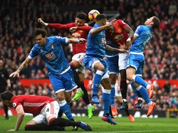 MU Diimbangi 10 Pemain Bournemouth 1-1