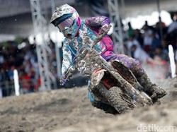 Nancy Van De Ven Menangi Race 1 MXW