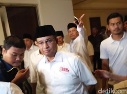 Hadir di Acara KPU DKI, Anies-Sandi Kompak Datang Berbarengan