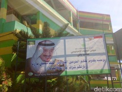 Spanduk Penyambutan Raja Salman Ada di 5 Rumah Ibadah Bali