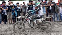 Penonton Padati Arena Indo MXGP