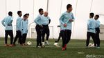 Usai Latihan, Lalu Jalan-Jalan di Wembley