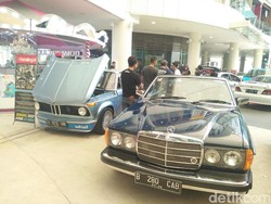 Restorasi Mercy 280 CE Atap Terbuka Ini Telan Biaya Rp 300 Juta