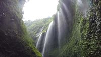 Foto: 7 Air Terjun Tertinggi di Indonesia
