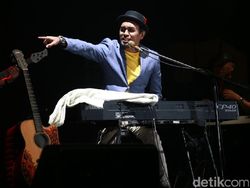 Mengenang Kasih Putih Glenn Fredly di Hari Ulang Tahunnya