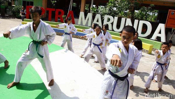 Anak Rusun Marunda Mengejar Mimpi