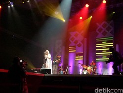 Penampilan Melankolis Morgan James di BNI Java Jazz Festival 2017