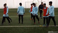 Sekitar 1 jam 15 menit anak-anak tersebut menjalani latihan.